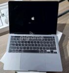 MacBook Pro M2 13 Inch
