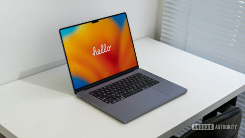 MacBook Pro M2 16 Inch