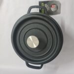 HOMEWAY Cast Iron Casserole 24 cm with a lid