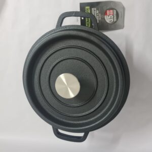HOMEWAY Cast Iron Casserole 24 cm with a lid